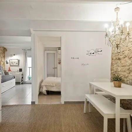 Ateliere's Corner Apartman Girona